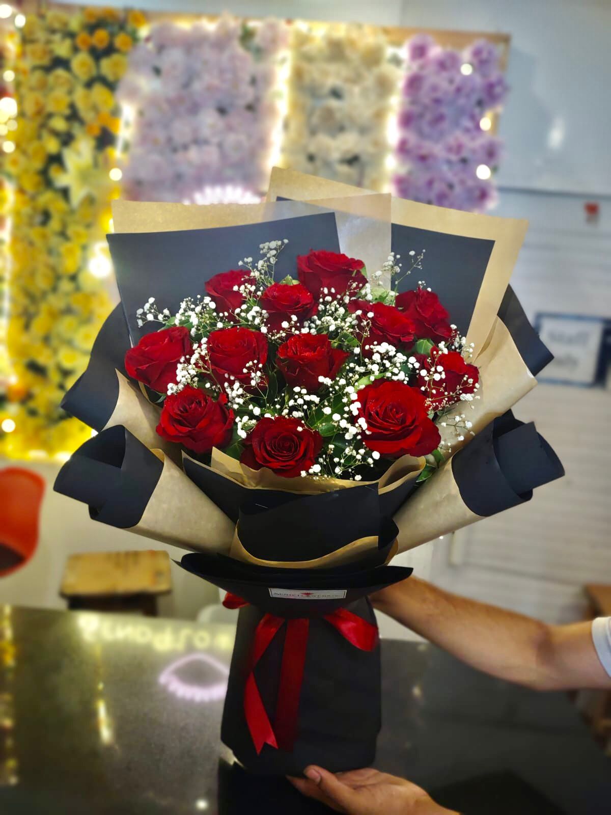 Send flowers to lahore Send flowers to lahore