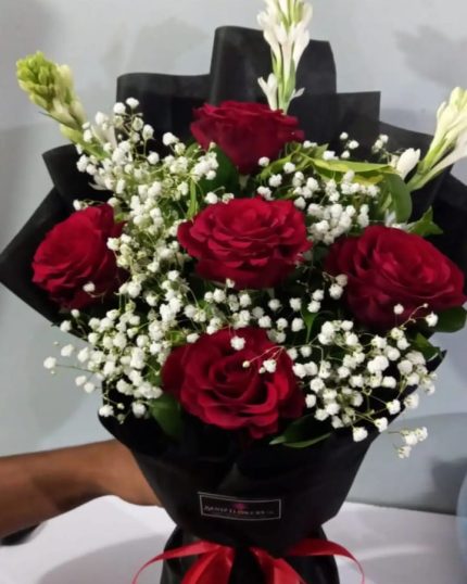 Send Flowers to Lahore - GiftDelivery.pk