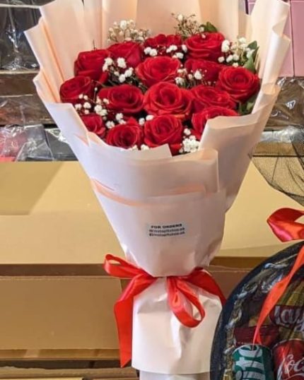 Valentines Day Flowers Bouquet - GiftDelivery.pk