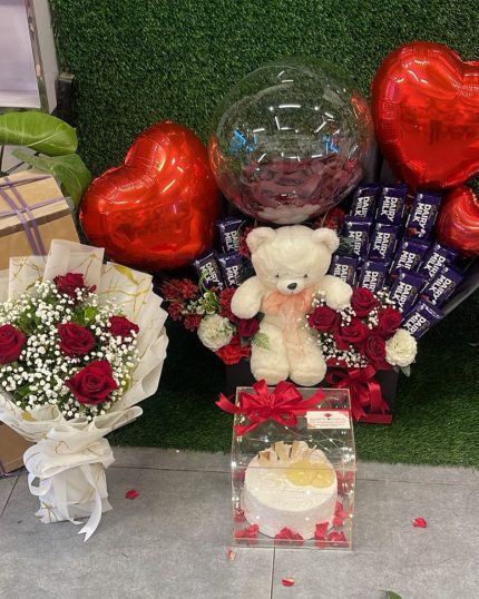 Send Gifts to Lahore - GiftDelivery.pk
